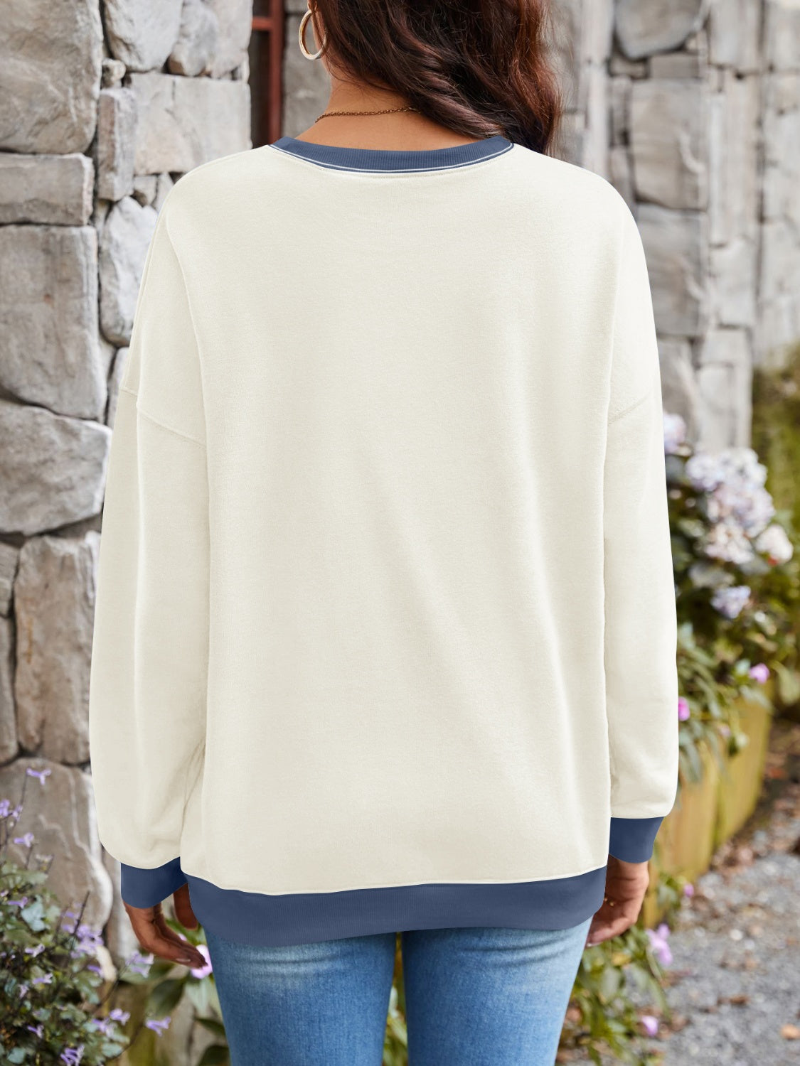 Lovelet Contrast Round Neck Long Sleeve Sweatshirt