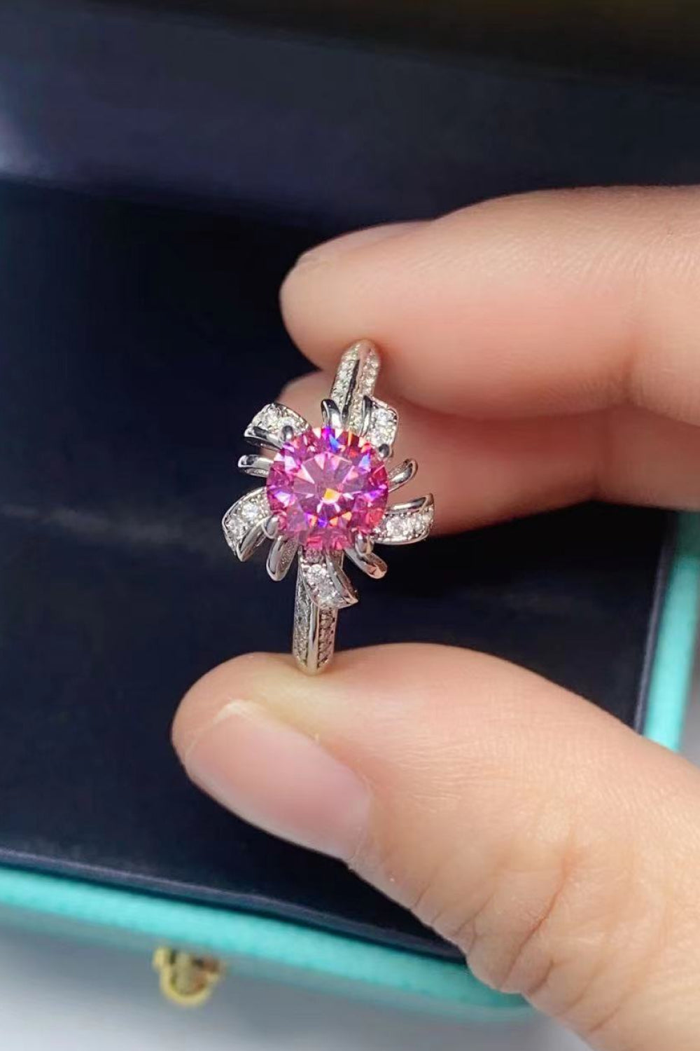 1 Carat Moissanite Flower-Shaped Ring