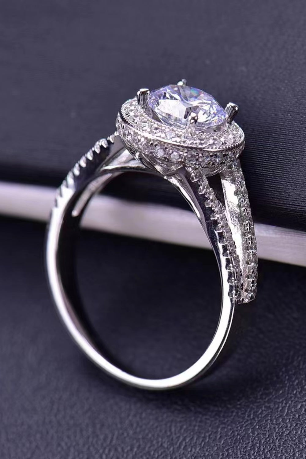 Shiny and Chic 1 Carat Moissanite Ring